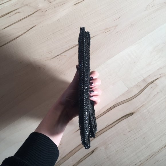 1950s EUC black beaded clutch - Picture 3 of 8